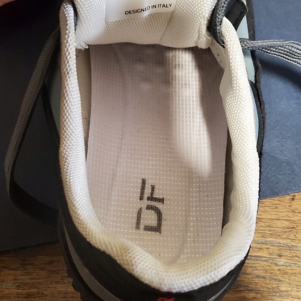 Women DF Cloudea Sneakers | De Florance Sneakers | Size 6 | Black & Gray - Picture 8 of 10